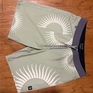 Roark Men's Green Sunburst Hybrid Shorts